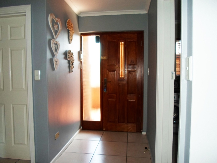 2 Bedroom Property for Sale in Wynberg Western Cape